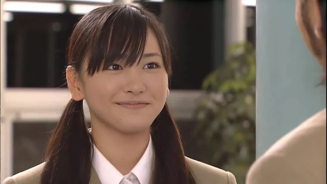 里的梅村光从《龙樱》里的香坂逃避虽可耻但有新垣结衣在无数个加班到