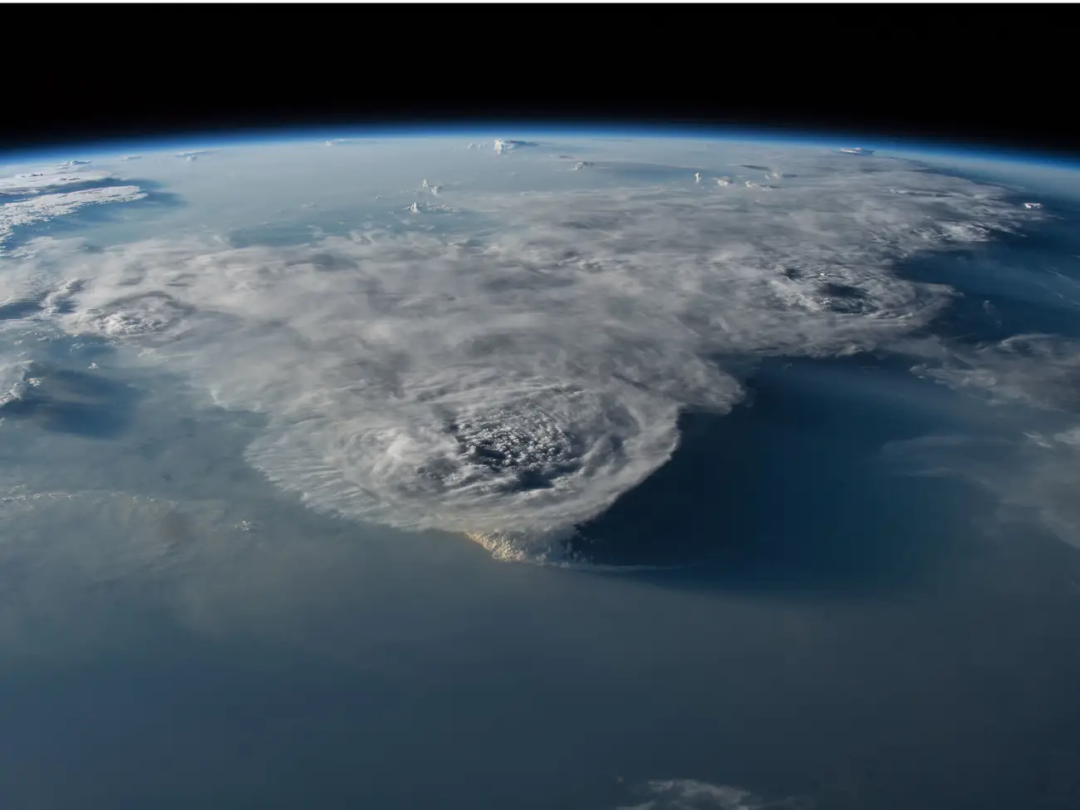 在地球之外看地球17张绝美空间站照片带给你人眼难以承受的美丽