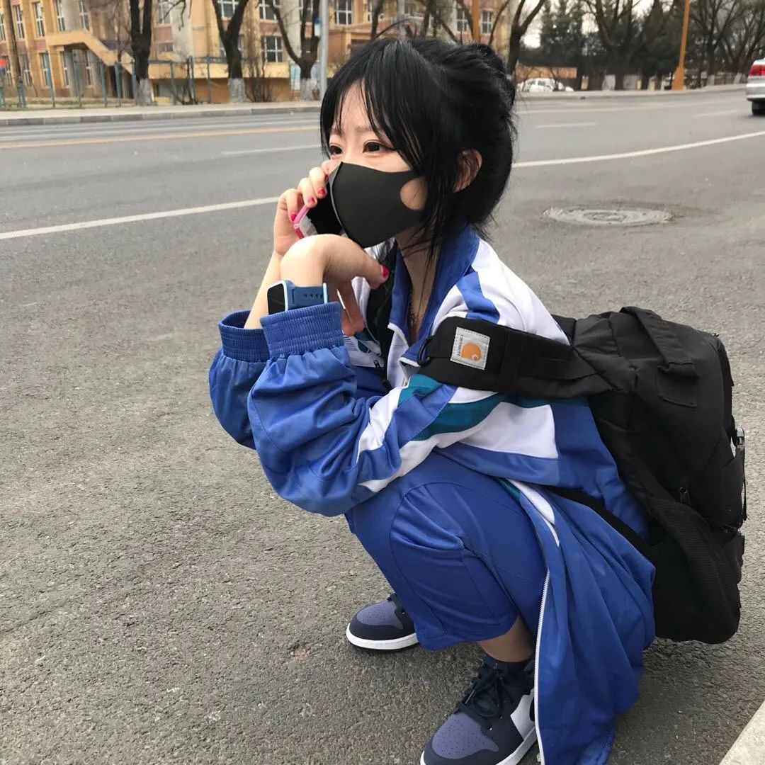 快手校服口罩女图片